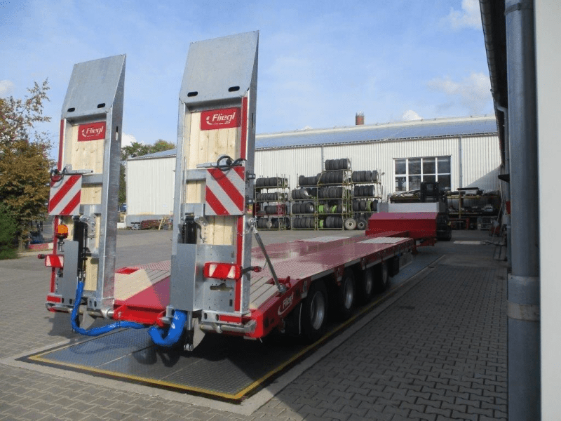 Полуприцеп-трал Fliegl SVS 570 T низкорамный-1