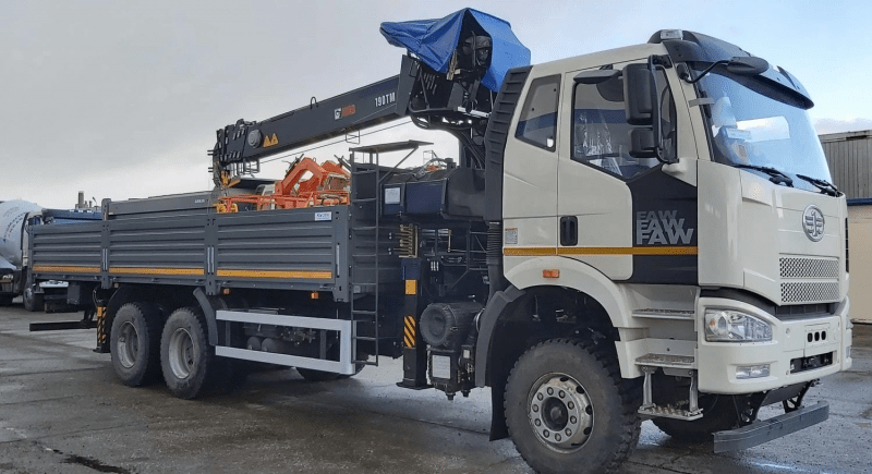 Кран-манипулятор HIAB 190TM-6 на шасси FAW J6 6×4-3