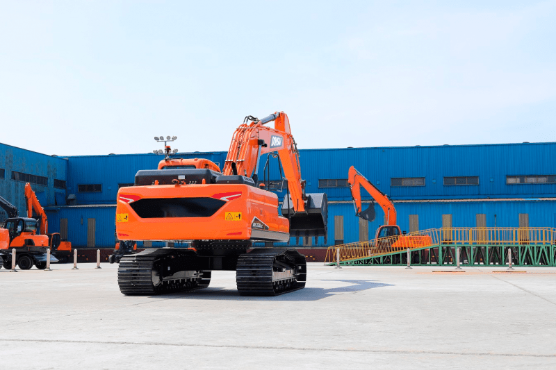 Гусеничный экскаватор DOOSAN DX220LC-7M-0